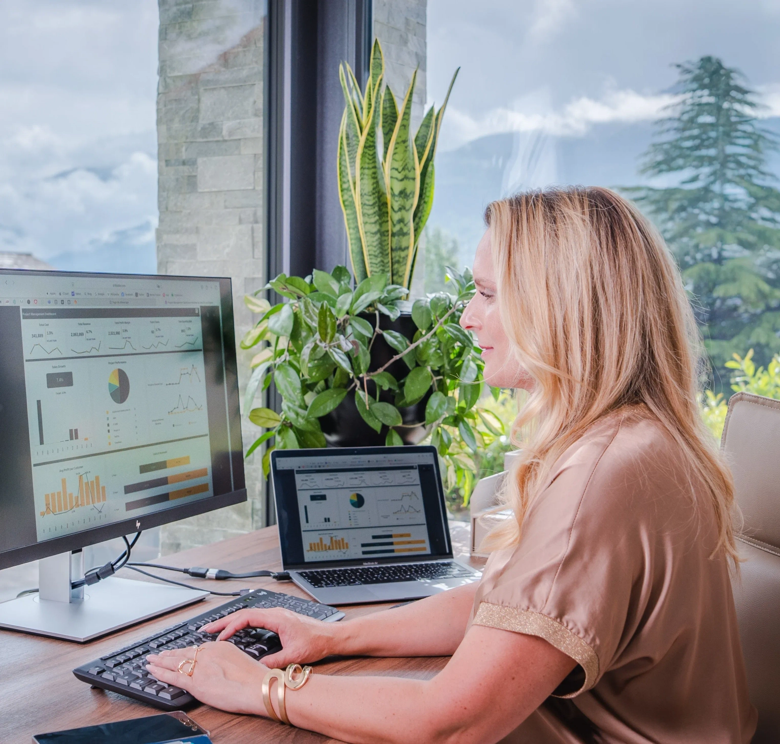 Business meeting collaboration